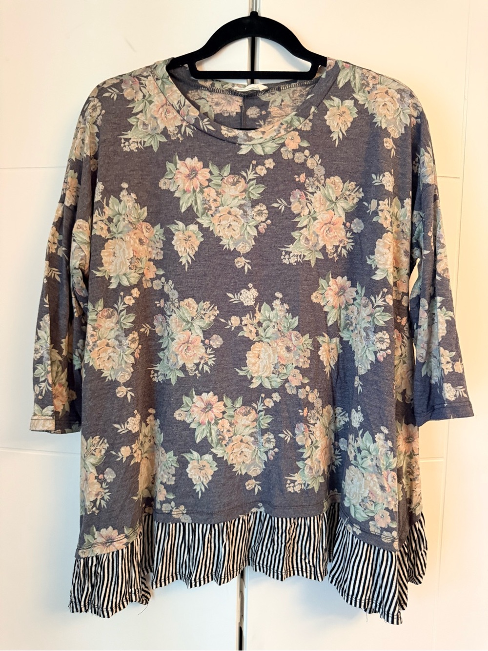 Floral Flowy Asymmetrical Hem Top